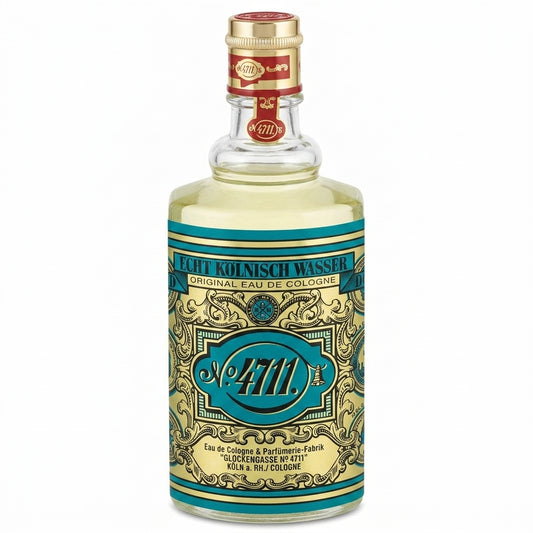 Eau De Cologne bottle — Studio - Clean | Generated by Modelize