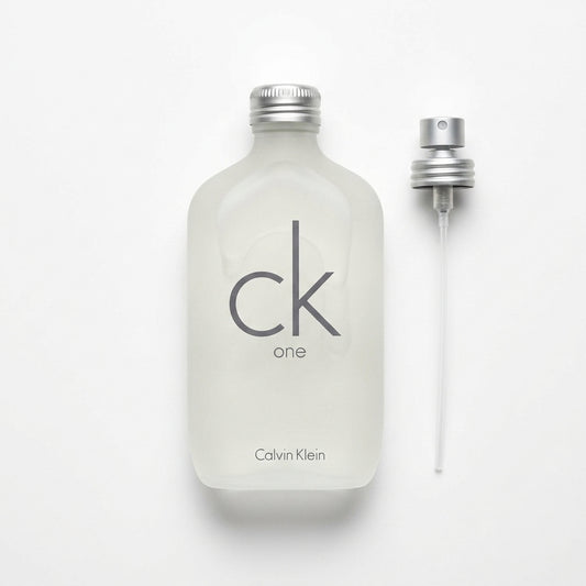Fragrance bottle — Flat Lay - Front | Generated by Modelize