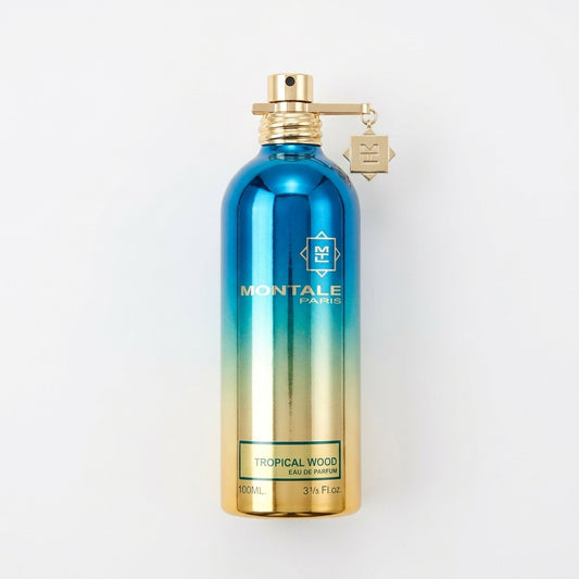 Fragrance / Eau De Parfum — Flat Lay - Front | Generated by Modelize