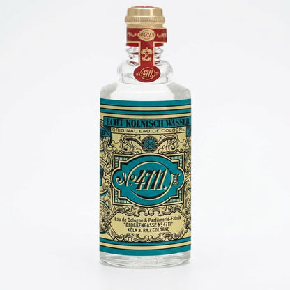 Eau de Cologne — Studio - Clean | Generated by Modelize
