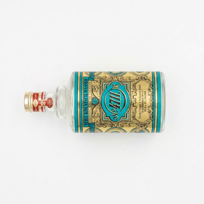 Fragrance / Eau de Cologne — Flat Lay - Back | Generated by Modelize