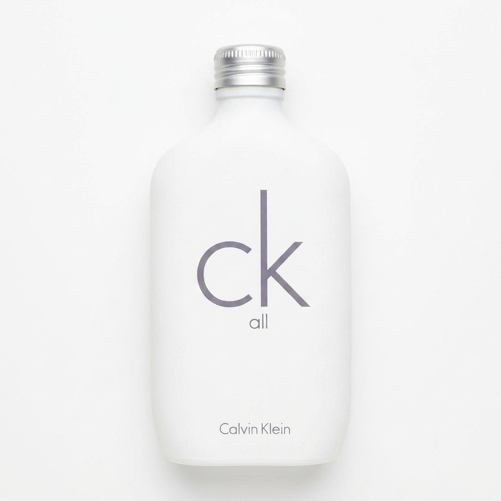Fragrance bottle — Flat Lay - Front | Generated by Modelize