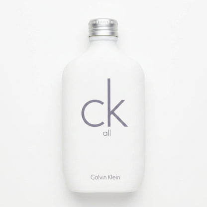 Fragrance bottle — Flat Lay - Front | Generated by Modelize