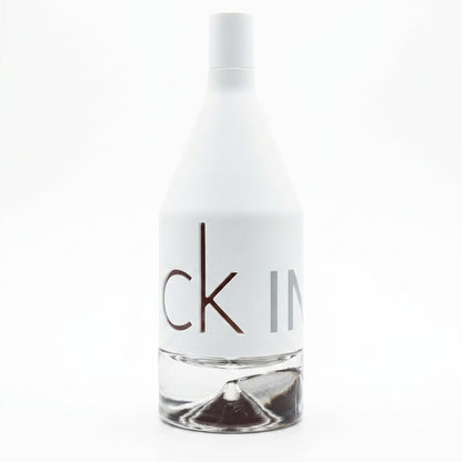 Fragrance Bottle — Studio - Clean | Generated by Modelize