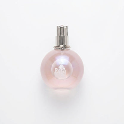 Perfume bottle — Flat Lay - Front | Generated by Modelize