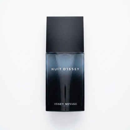 Fragrance / Eau De Toilette — Flat Lay - Front | Generated by Modelize