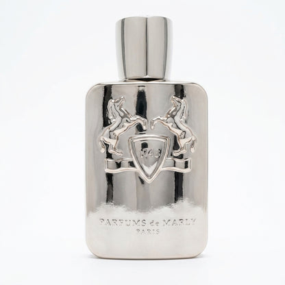Perfume Bottle — Studio - Clean | Generated by Modelize