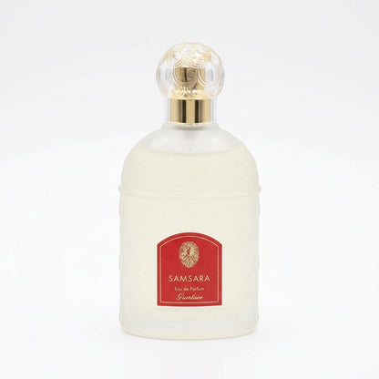Perfume bottle — Studio - Back View | Generated by Modelize