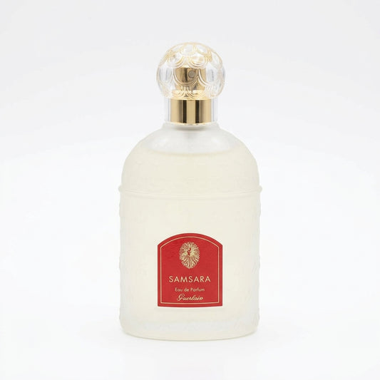 Perfume bottle — Studio - Back View | Generated by Modelize