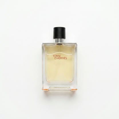 Eau de Toilette fragrance bottle — Flat Lay - Front | Generated by Modelize